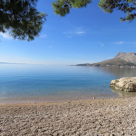 Apartment Hana Omis Bagian luar foto